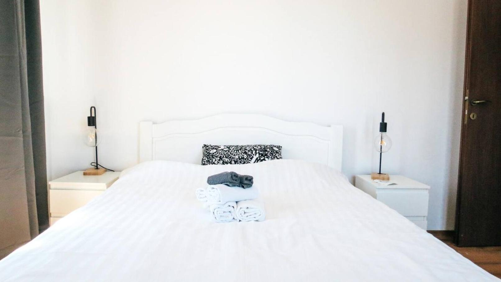 Eden Escape Apartment