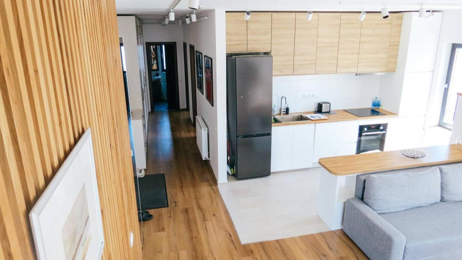 Eden Escape Apartment